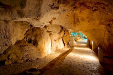 Tour Of The Windsor Caves